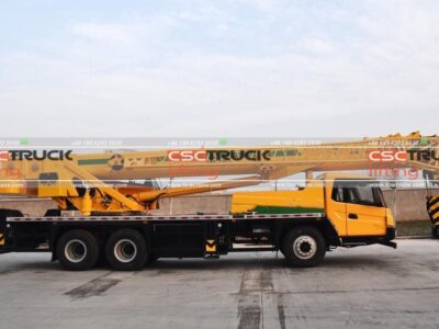 Senyuan 330Horsepower 6X4 25Ton Crane