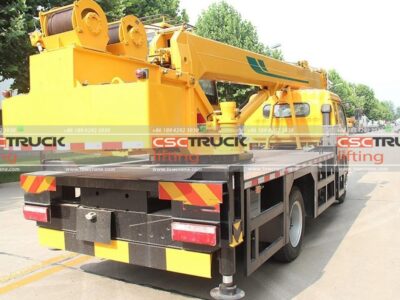 Senyuan 8Ton Crane With Yituo Dongfanghong Chassis