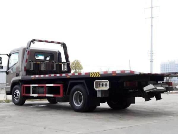 Shentong 154Horsepower 4X2 Wrecker