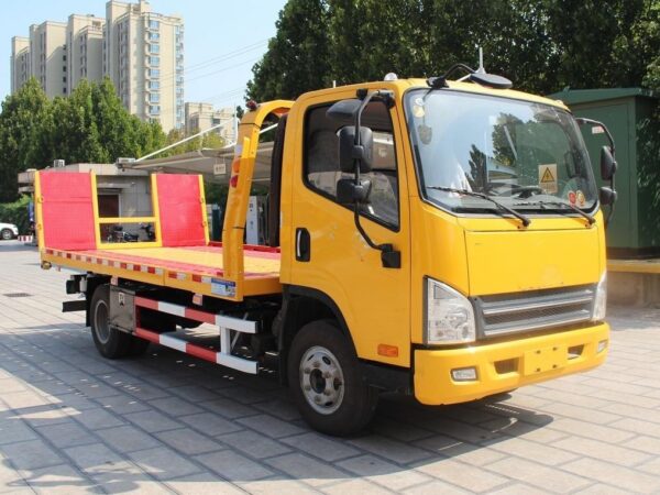 Tiger Vn 130 Horsepower 4X2 Wrecker With Climbing Ladder