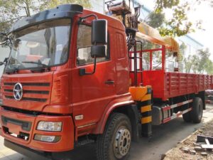 Dayun 18 Craein teileascópacha Ton Truck