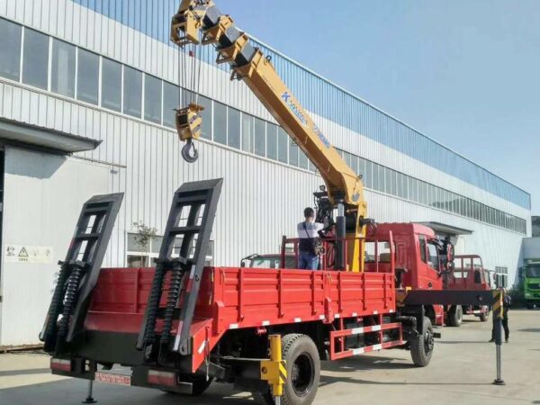 Dongfeng 18 Grue montée sur camion de tonnes