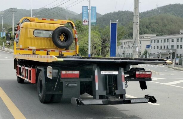 ʻo Dongfeng 9.4 Ton Rollback Carrier