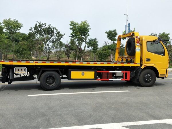 Dongfeng 9.4 Transporteur de tonne Rollback