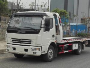 Dongfeng Duolika D8 130Horsepower 4X2 8Ton Wrecker