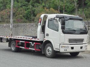 Dongfeng Duolika D8 130Horsepower 4X2 8Ton Wrecker