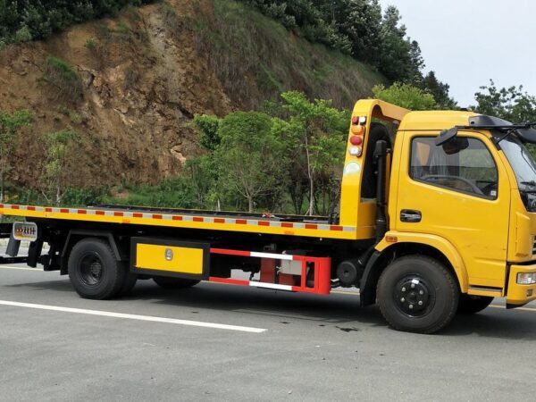 Dongfeng Duolika D8 150Horsepower 4X2 9Ton Wrecker
