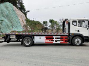 Dongfeng Duolika D9 170Horsepower 4X2 14Tons 10Meter Wrecker Truck