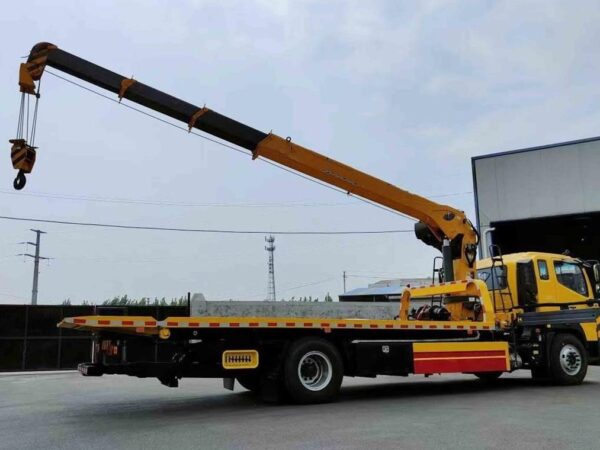 Euro-Navigation R-Series 230Horsepower 4X2 18Ton Wrecker