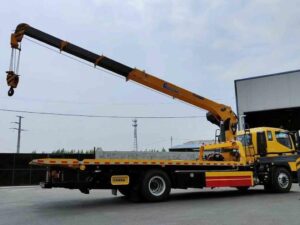 Foton 18 Ton Tow Truck With Crane