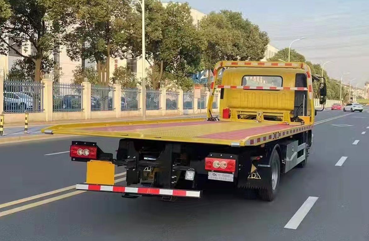 Foton 8.3 Ton Rollback Carrier (4) Foton 8.3 Ton Rollback Carrier