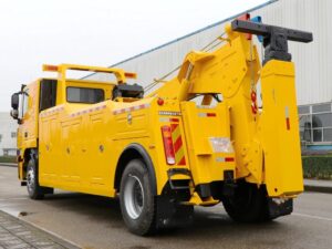 Genlyon C6 330Horsepower 4X2 7Ton Wrecker