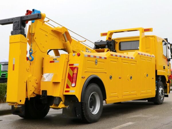 Genlyon C6 330Horsepower 4X2 7Ton Wrecker