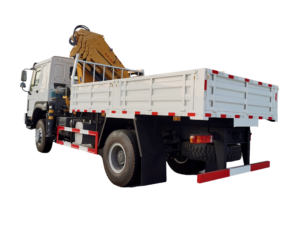 HOWO Truck 4X2 5.7Ton Mounted Palfinger Crane