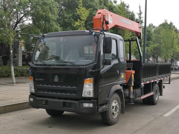 Howo 10 Ton Truck Telescopic Crane