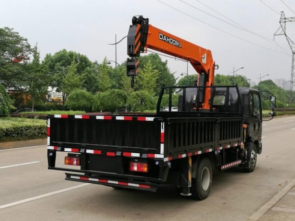 Howo 10 Ton Truck Telescopic Crane