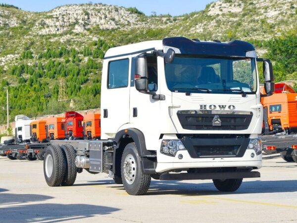 Howo 13.6 Ton Telescopic Aerial Lift Truck