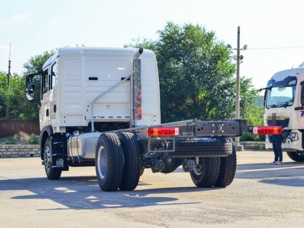 Howo 13.6 Ton Telescopic Aerial Lift Truck