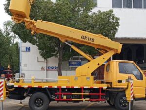 JMC 4.5 Ton Articulated Bucket Lift Truck