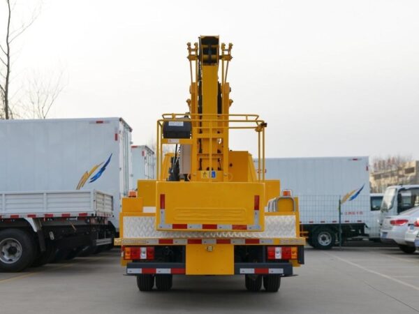 Jmc 6 Ton Articulated Bucket Lift Truck