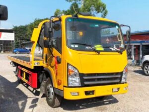 Xin Aopuli 127Horsepower 4X2 4Ton Wrecker