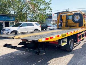 Xin Aopuli 127Horsepower 4X2 4Ton Wrecker