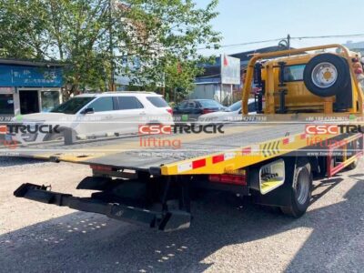 Xin Aopuli 127Horsepower 4X2 4Ton Wrecker