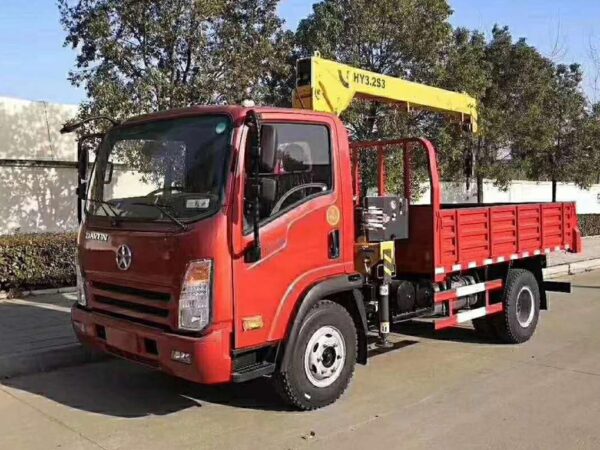 Dayun 4.5Tons Truck Telescopic Crane
