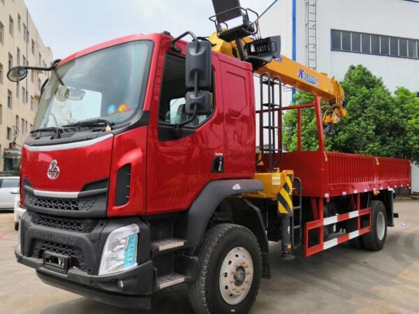Dongfeng 18 Tons Tow Truck With Crane