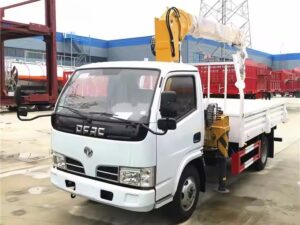 Dongfeng 3.2 Tons Telescopic Crane