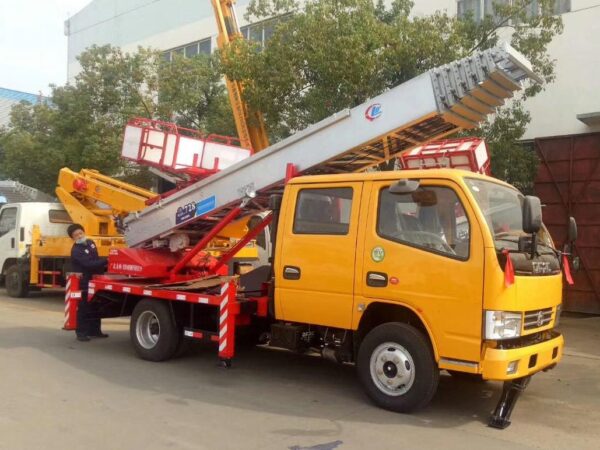 Dongfeng 4.5 Tons Ladder Lift Truck