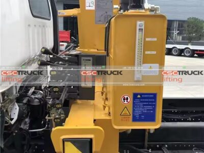 Dongfeng 5 Tons Dump Truck With Crane Manipulator