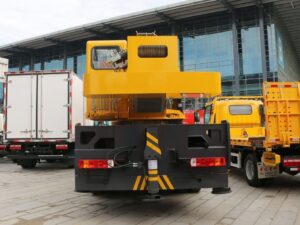 Faw 180 Horsepower Sab Lifter Crane