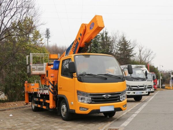 Foton 4.5 Tons Articulated Bucket Lift Truck