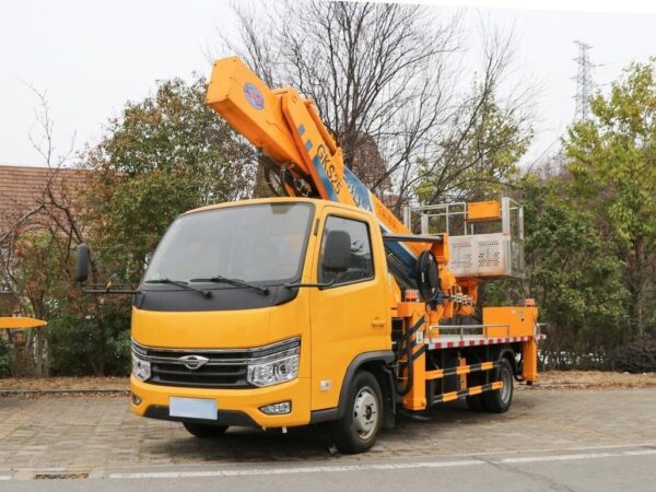 Foton 4.5 Tons Articulated Bucket Lift Truck