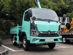 Foton 4.5 Grúa elevadora lateral Tons