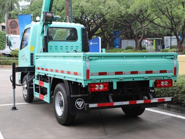 Foton 4.5 Tons Side Lifter Crane