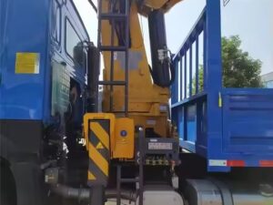 Howo 16 Tons Truck With Crane
