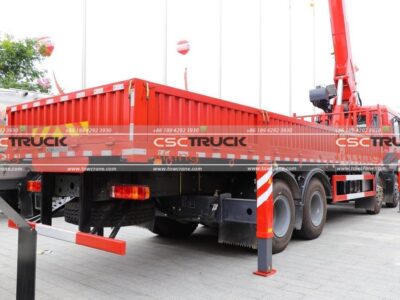 Howo 350 Horsepower Side Lifter Crane
