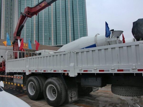 Hualing 25 Tons Tow Truck With Crane