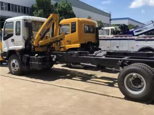 Isuzu 5 Tons Truck With Crane