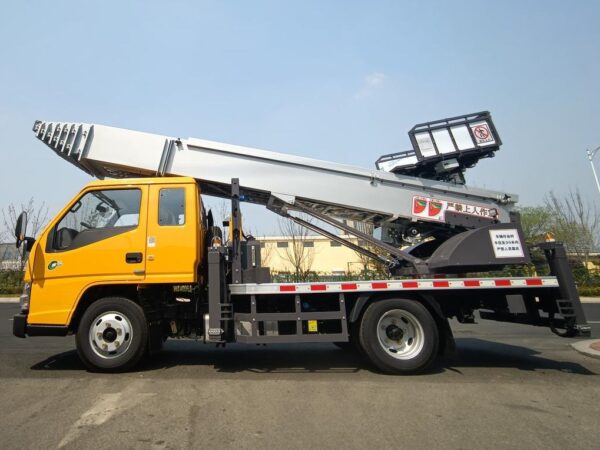 Jac 4.5 Tons Ladder Lift Truck