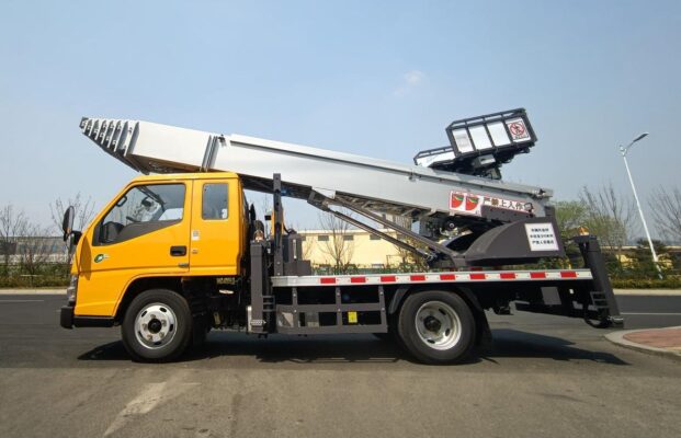 Jac 4.5 Tons Ladder Lift Truck