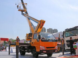 Jac 4.5Tons Articulated Bucket Lift Truck