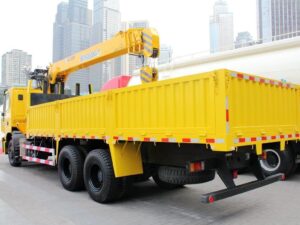 Saic 25 Tons Tow Truck With Crane
