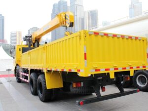 Saic 25 Tons Tow Truck With Crane