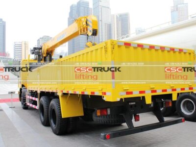 Saic 25 Tons Tow Truck With Crane