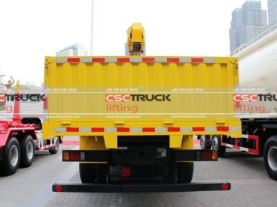 Saic 25 Tons Tow Truck With Crane