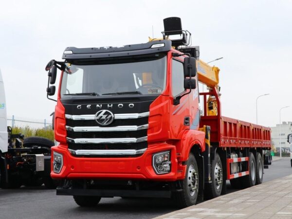 サイク 25 トントラック伸縮クレーン