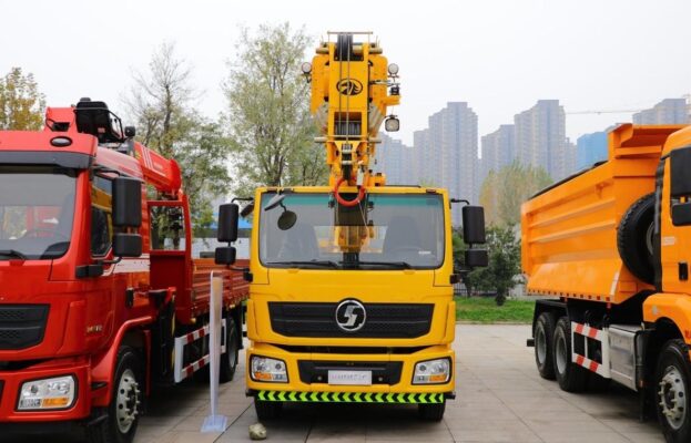 Shaanxi Automobile 16 トントラック伸縮クレーン